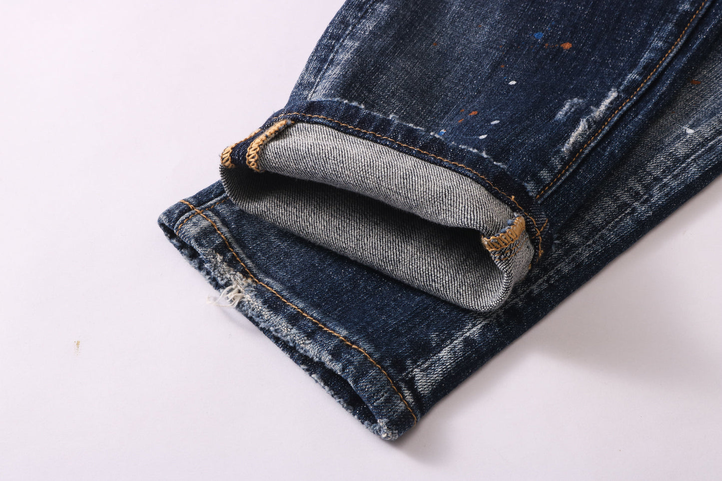 SOLA-DSQ2 New Man Hole Jeans