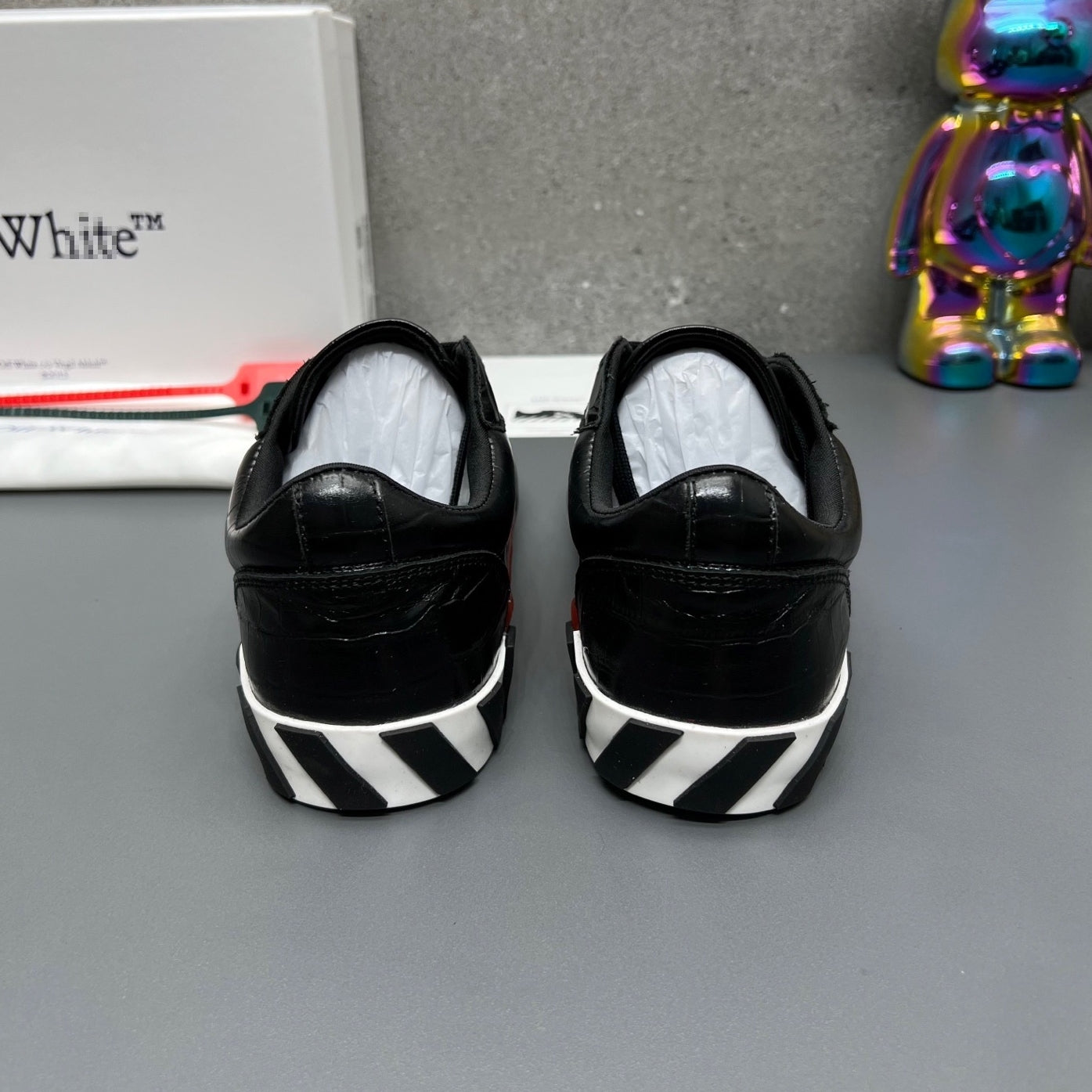 OFF-Whlte Arrow leather sneakers#36