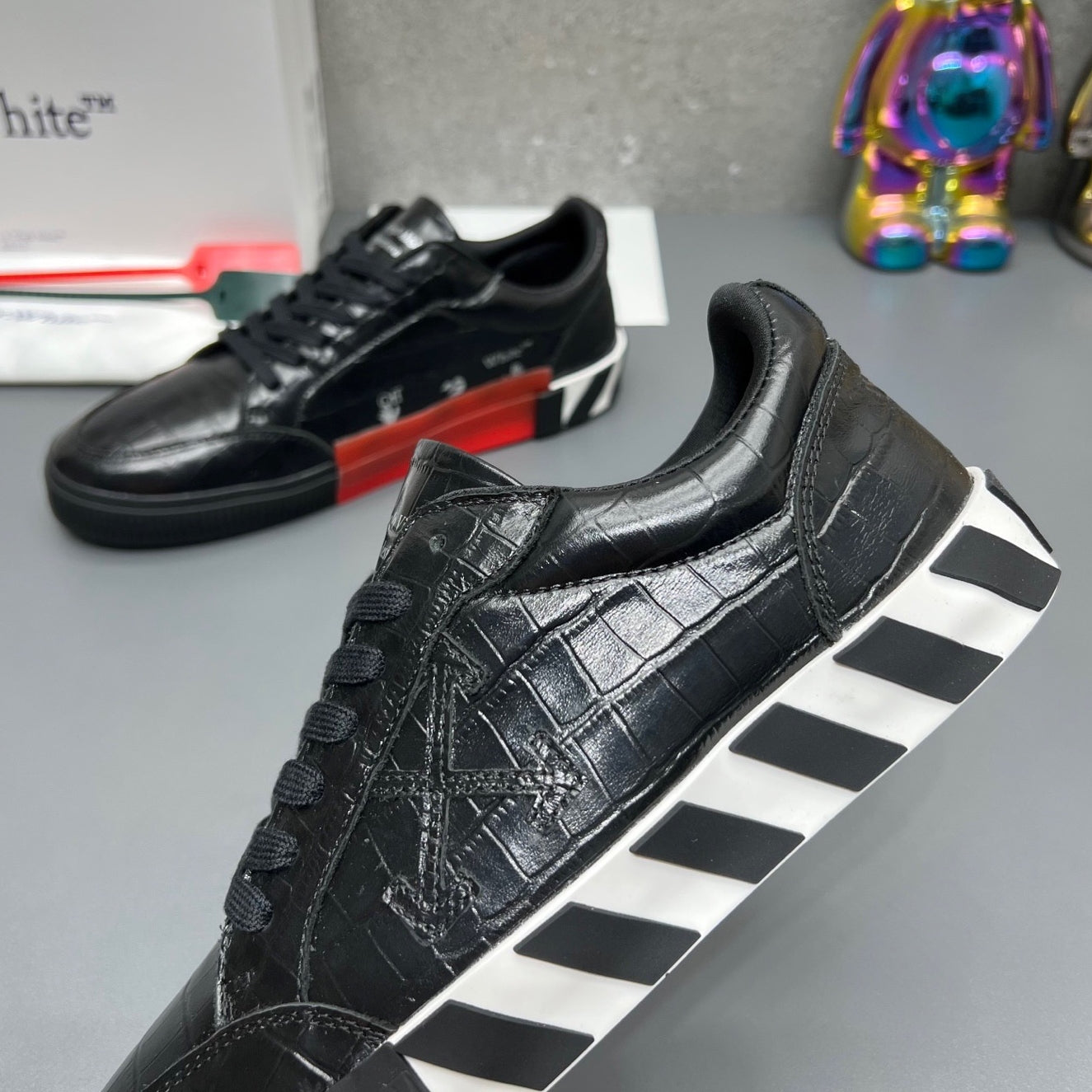 OFF-Whlte Arrow leather sneakers#36