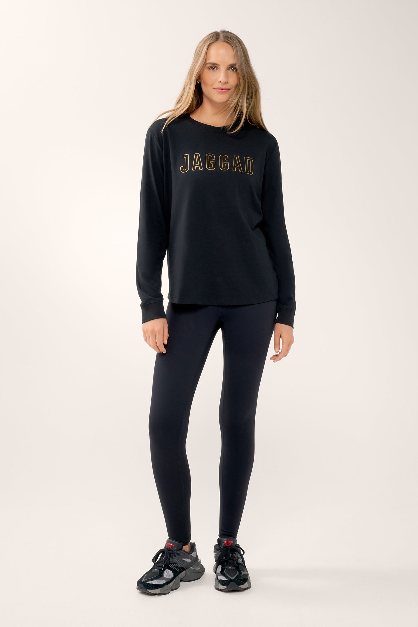 CLASSIC KEYLINE LONG SLEEVE TEE BLACK GOLD LOGO