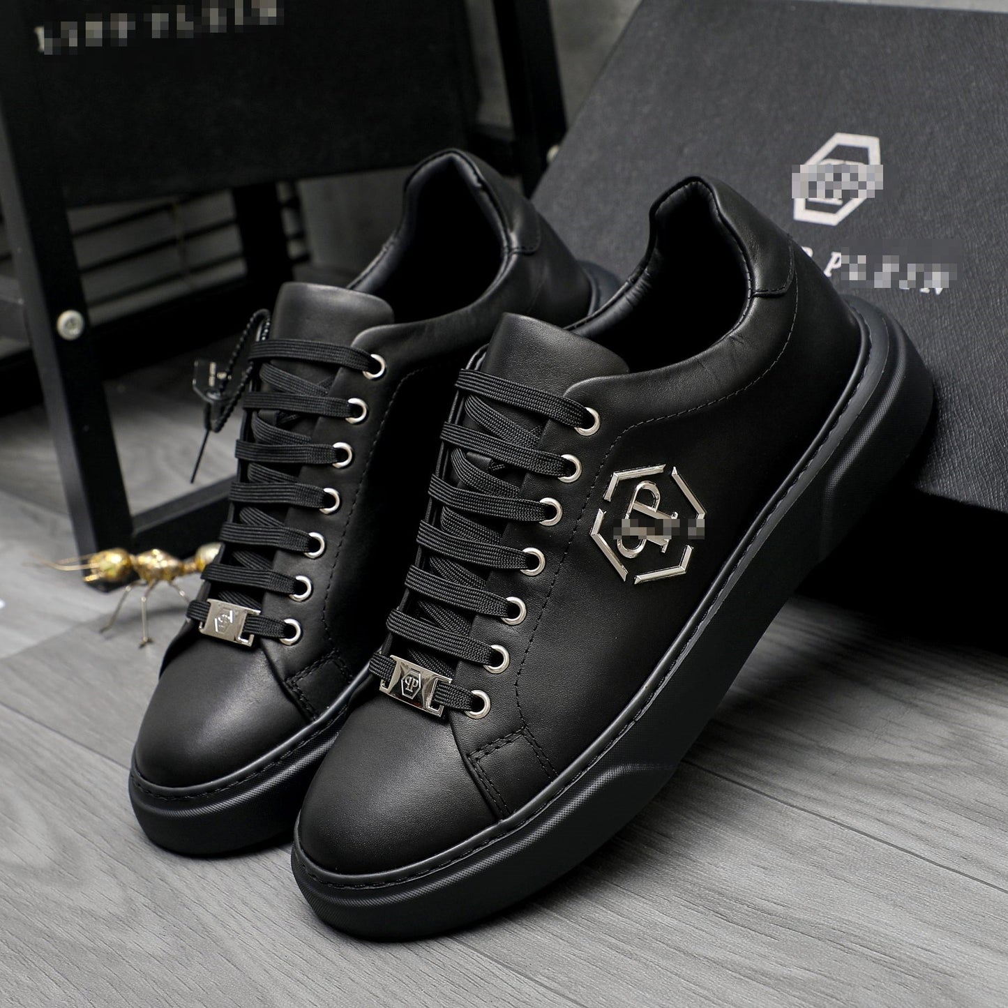 PP Leather sneakers