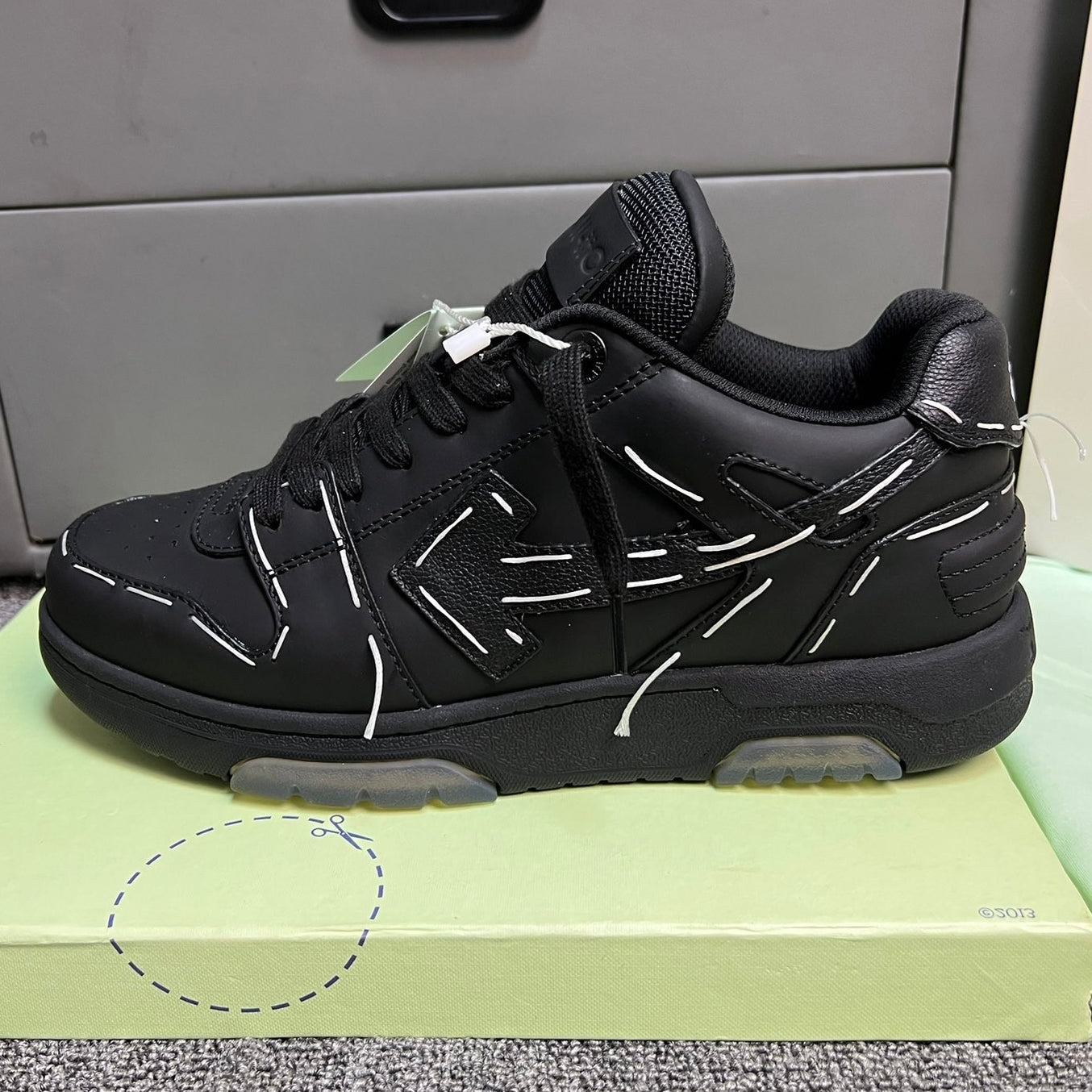 OFF-Whlte Arrow logo leather Sports shoes#18