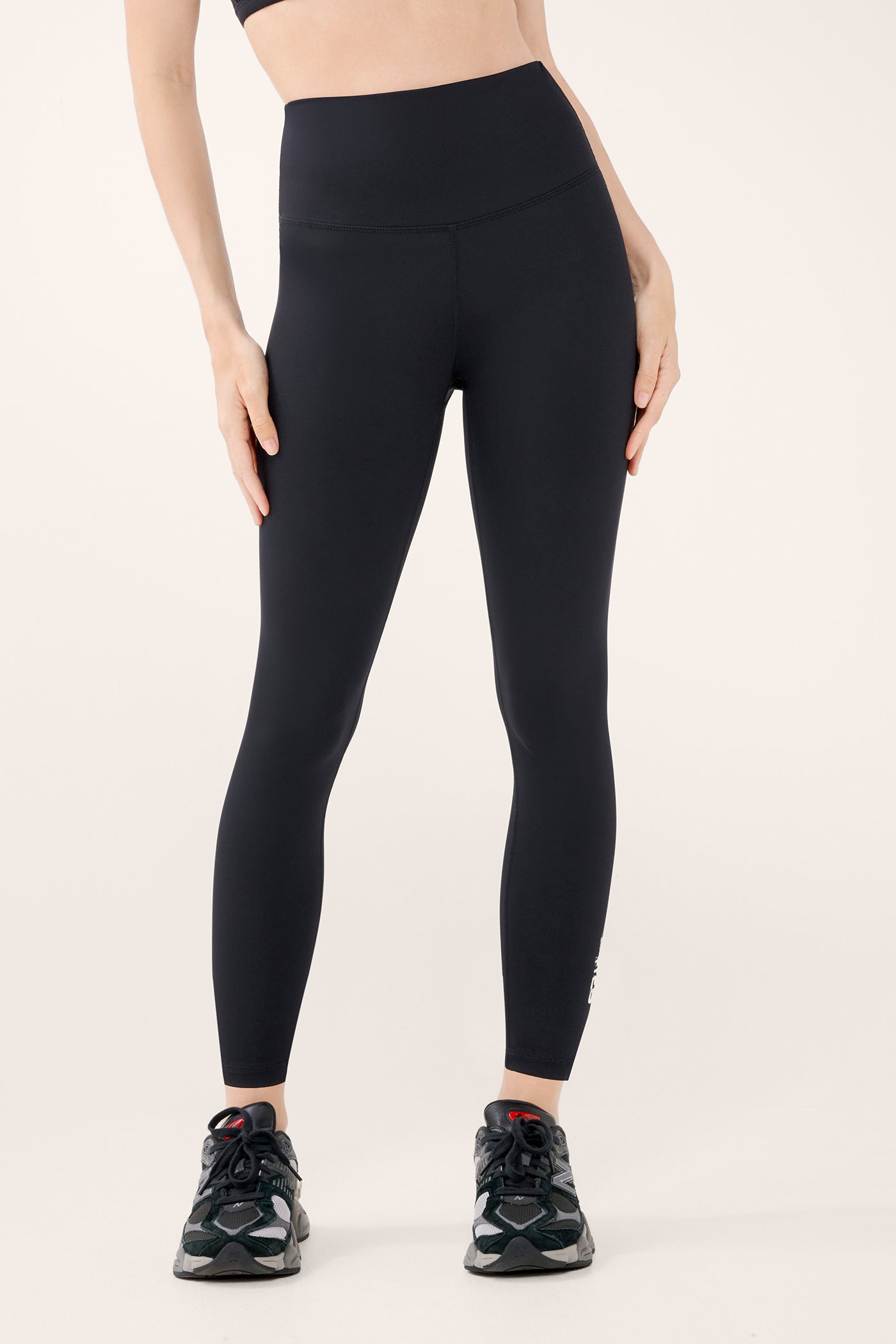 ESSENTIAL ANKLE BITER HIGH WAIST LEGGING