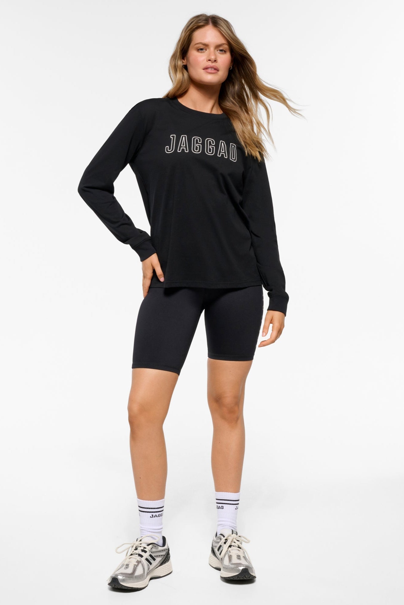 CLASSIC KEYLINE LONG SLEEVE TEE BLACK