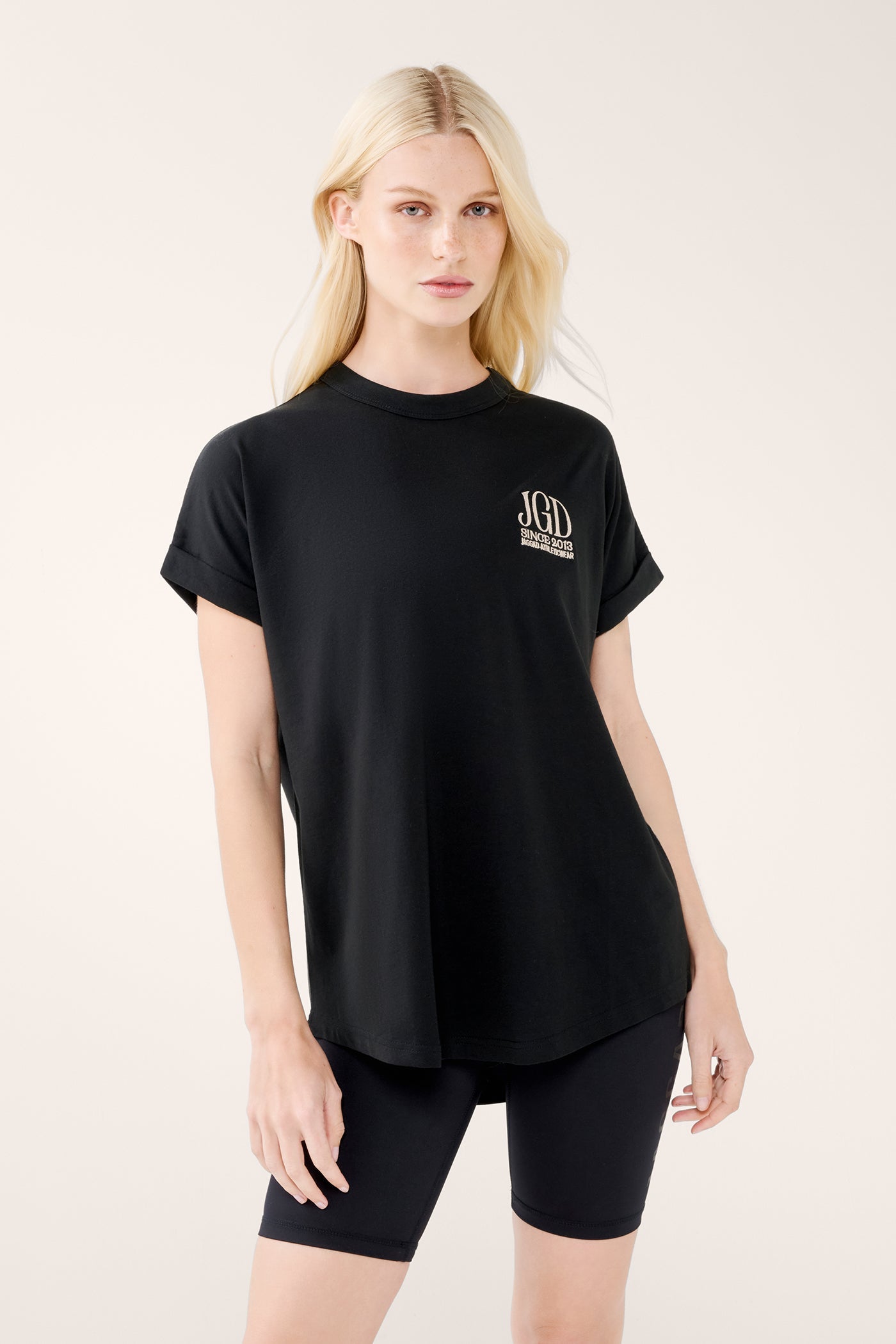 PEARL CITY CUFFED SLEEVE TEE BLACK