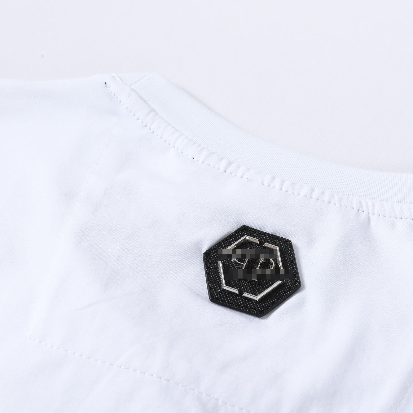 SOLA new letter diamond T-shirt